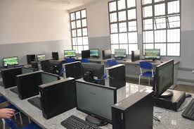 Fátima Gavioli lidera universalização de tecnologia nas escolas de Goiás, destaca Censo Escolar 2025