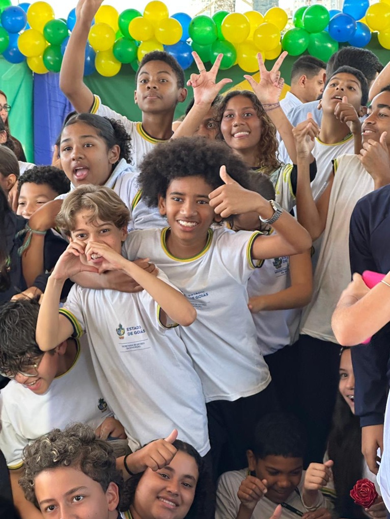 Fátima Gavioli acompanha assinatura de ordem de serviço para obra de R$ 4,1 milhões em escola estadual de Goiânia